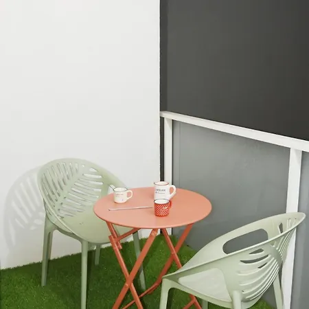 Clarisse, Grand 2 Pieces, Wifi, Parking Appartement *